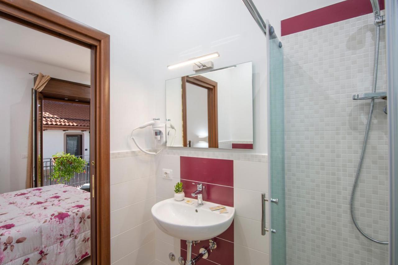 Il Ritrovo Degli Dei Bed & Breakfast อาเจโรลา ภายนอก รูปภาพ