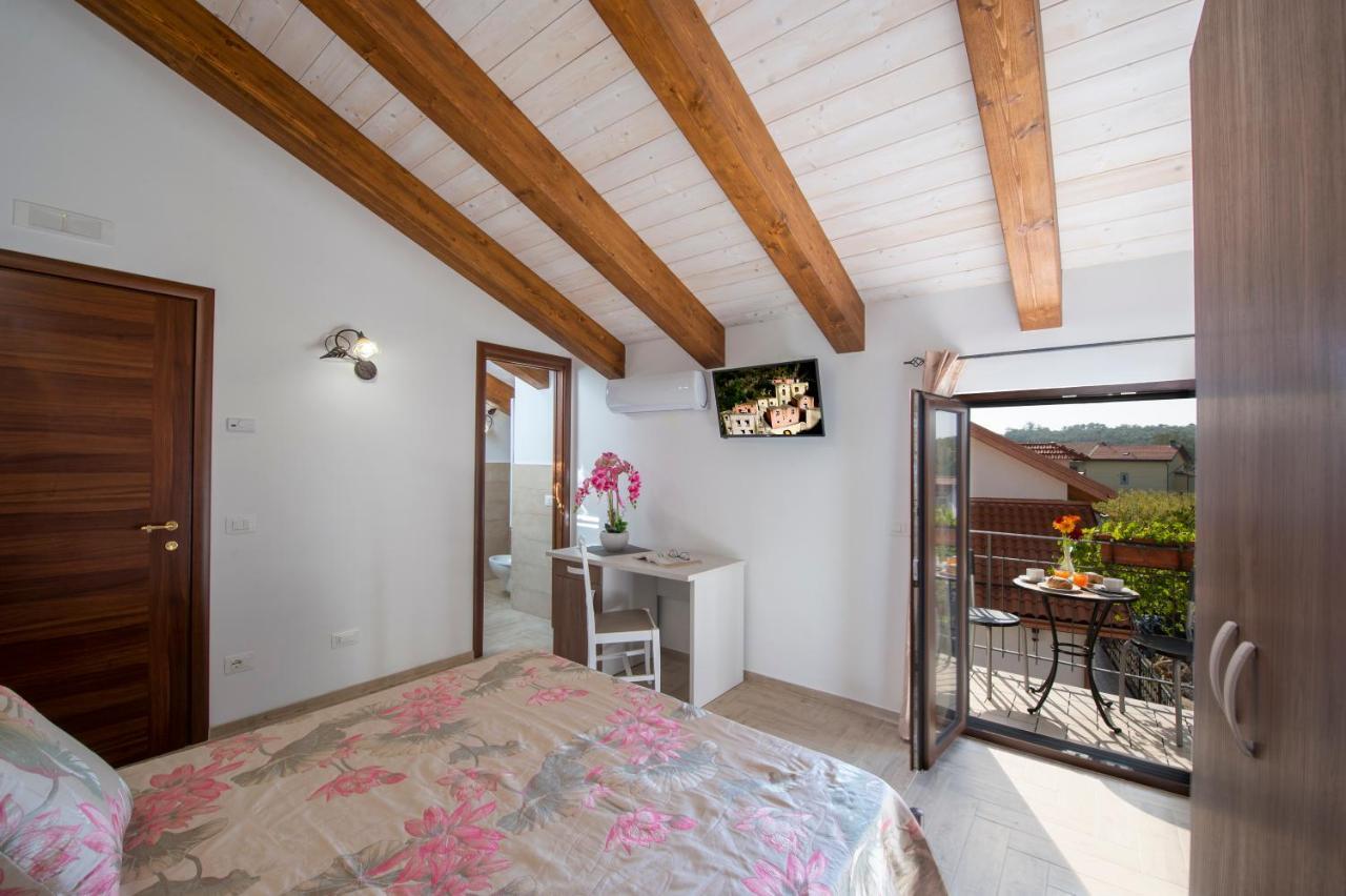 Il Ritrovo Degli Dei Bed & Breakfast อาเจโรลา ภายนอก รูปภาพ