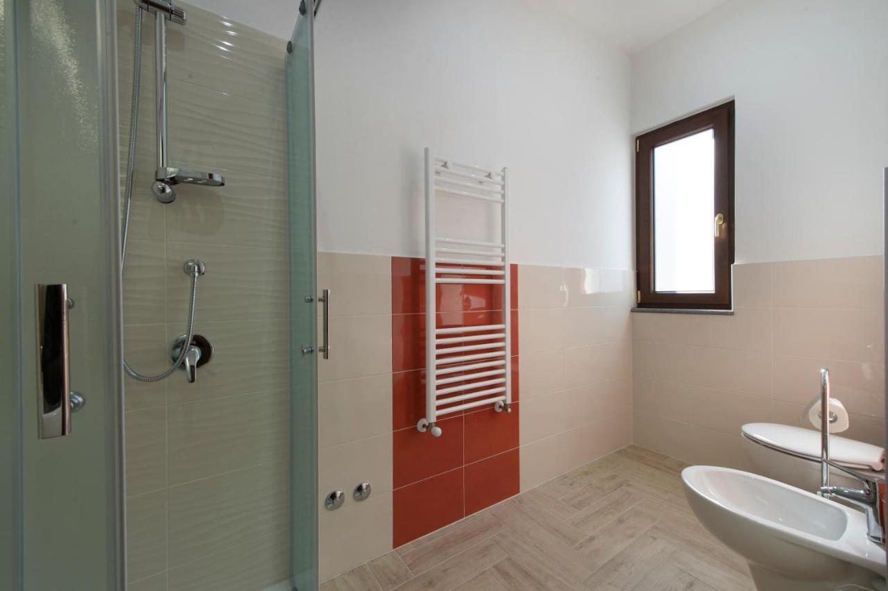Il Ritrovo Degli Dei Bed & Breakfast อาเจโรลา ภายนอก รูปภาพ